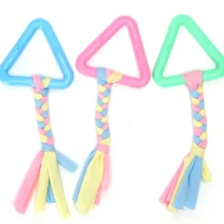 Erg Leuk Honden Speelgoed, Maar Liefst 3 Stuks! De Driehoek Is Van TPR Milieu Vrij Materiaal, Zacht, Slijtvast En Bijtvast. Het Speelgoed Is Niet Giftig En Onschadelijk. Het Helpt Om De Tanden Schoon Te Maken. Voor Uw Eigen Hond Of Bestel Een Cadeau