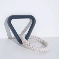 Touwspeeltje Hond Triangel | Touwtrek Speelgoed | Grijs | Katoen Koord En Rubber | Volwassen Hond En Puppy